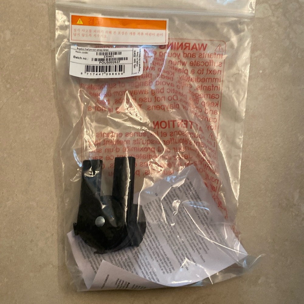 NWT Bugaboo fox canopy clamp